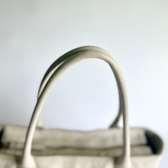 Kate Spade White Genuine Leather Handbag Shoulder Bag - Picture 2 of 16